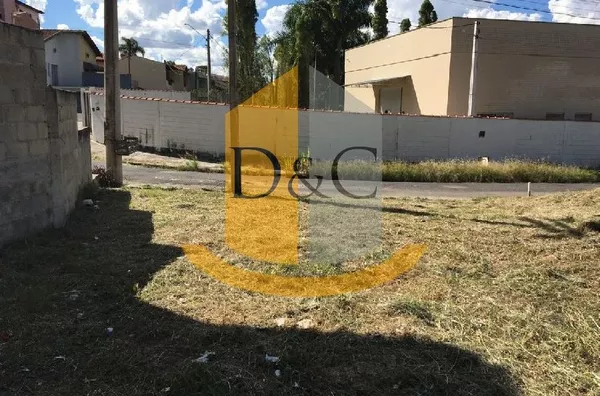 Terreno PLANO, no Vila Nova com ótima metragem!