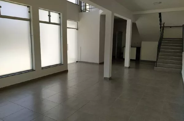 Lindo imóvel comercial à venda! 