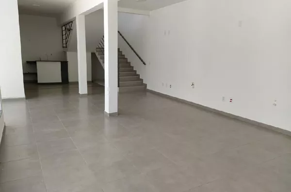 Lindo imóvel comercial à venda! 