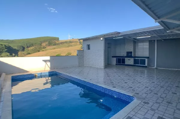 Linda casa em Morungaba!