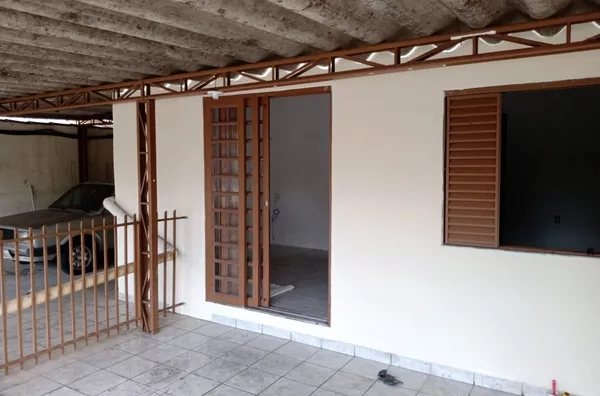 Imóvel para venda com 3 residências no Jardim Modelo - Amparo/SP