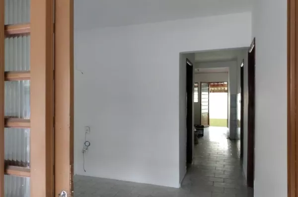 Imóvel para venda com 3 residências no Jardim Modelo - Amparo/SP