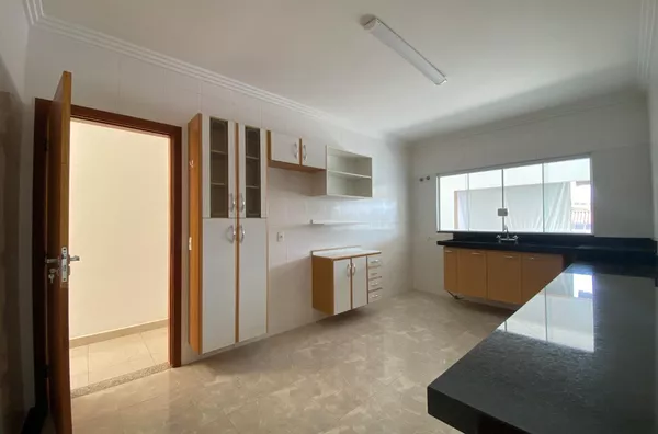 Casa de alto Padrão no Jardim Silvana! Amparo-SP