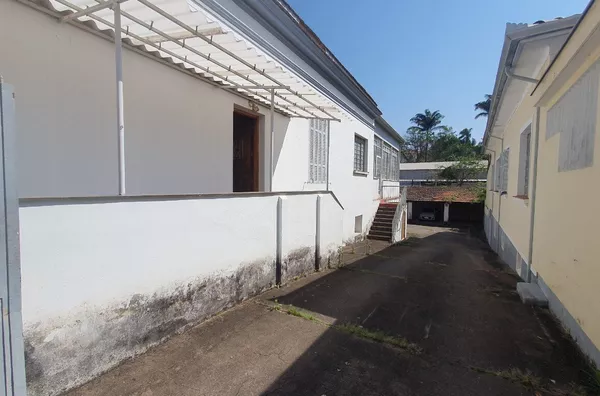 Casarão à venda no Centro! Amparo-SP