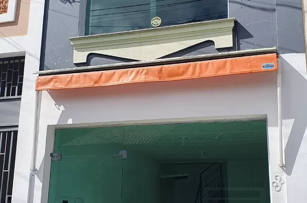 Ponto comercial para locação no Centro! 