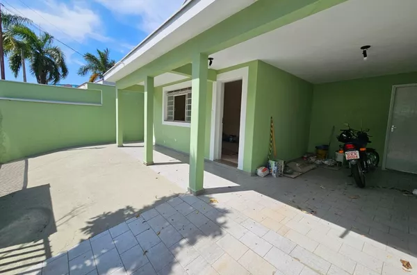 Casa c/ 02 dormitórios em excelente localização! Amparo-SP