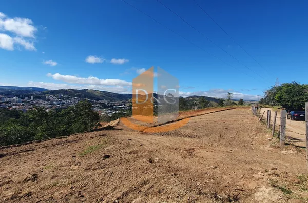 Linda propriedade à venda! Próximo à cidade. 