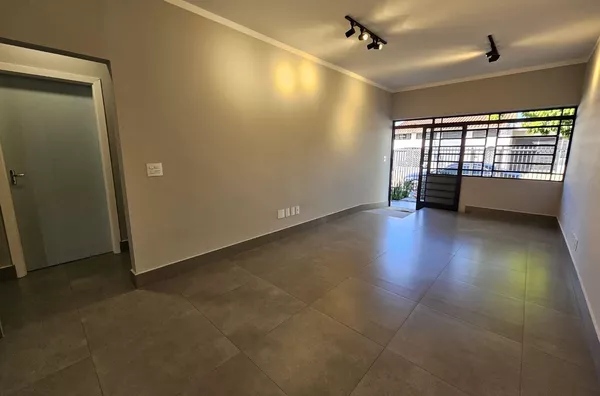 IMOVEL COMERCIAL PARA LOCACAO! C/ 06 salas. 