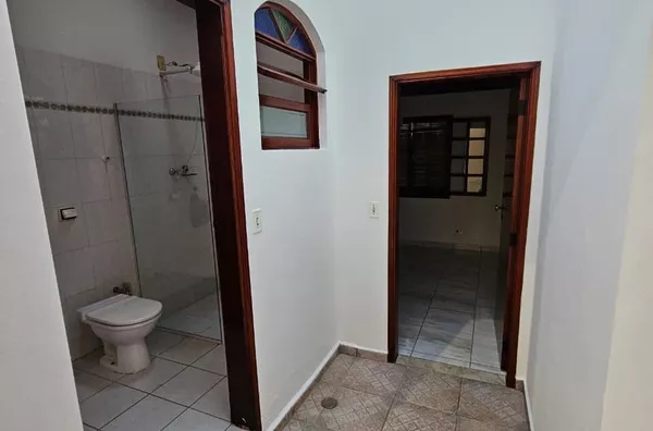 Ótima casa à venda no Centro! Amparo-SP - OPORTUNIDADE - Foto 5