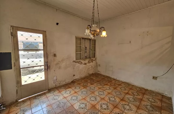 Casa para Venda com 02 dormitórios, Centro, Amparo