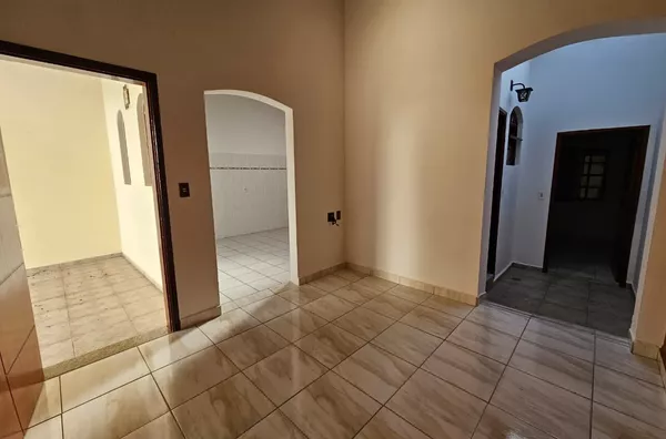 Ótima casa à venda no Centro! Amparo-SP - OPORTUNIDADE - Foto 4