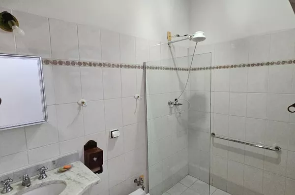 Ótima casa à venda no Centro! Amparo-SP - OPORTUNIDADE - Foto 6