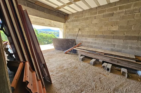 Casa em fase de acabamento no Jardim São Roberto! Amparo-SP