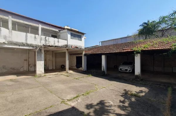 Casarão à venda no Centro! Amparo-SP