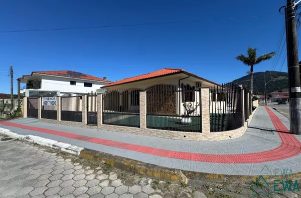 Casa para venda, 5 quarto(s),  Rio Caveiras, Biguaçu