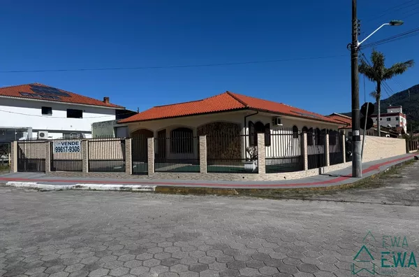 Casa para venda, 5 quarto(s),  Rio Caveiras, Biguaçu