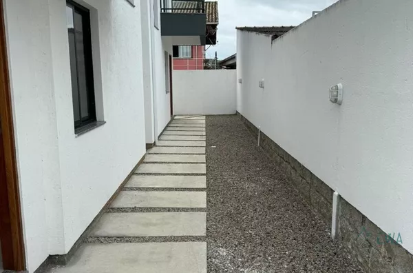 Casa geminada para aluguel,  Jardim Atlântico, Florianópolis