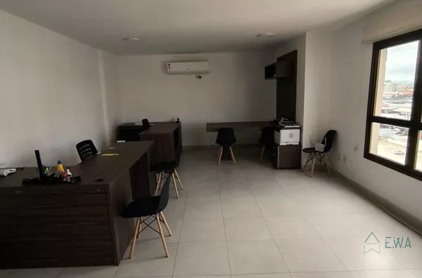 Sala comercial em andar para aluguel,  Barreiros, São José - Foto 6