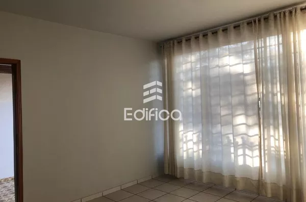 CASA - JD. PAULISTA À VENDA