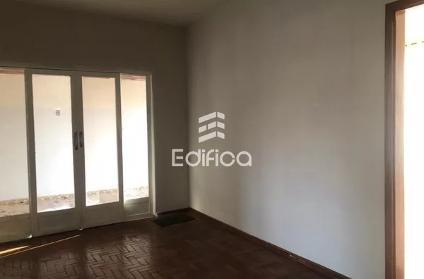 CASA - JD. PAULISTA À VENDA