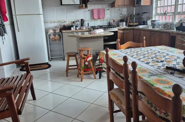 Casa para aluguel e à venda,  Centro, Alto Paraná