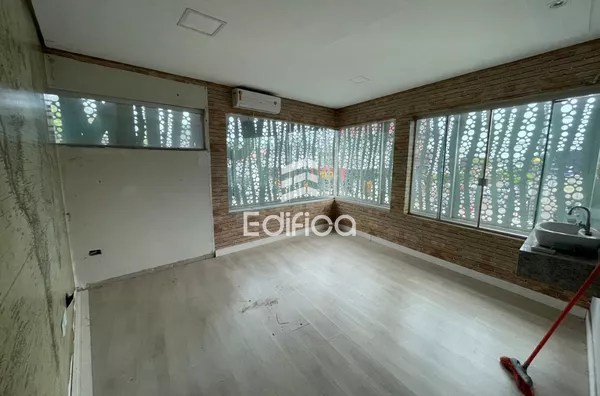 Sala comercial em andar para aluguel,  Centro, Paranavaí