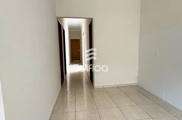 Casa à venda e locação- Jardim das Nações