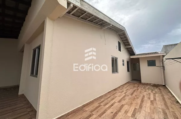  Casa para venda , com 03 quartos