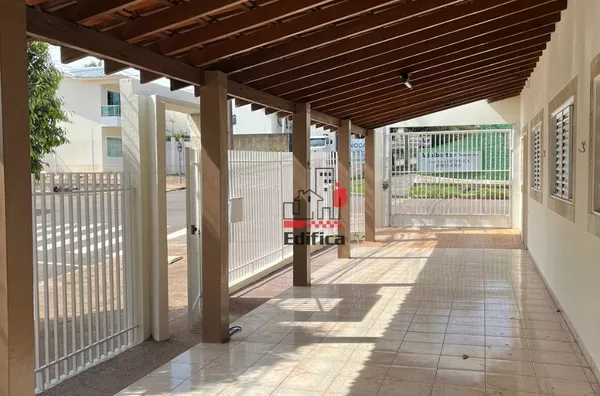 Casa à venda no centro 