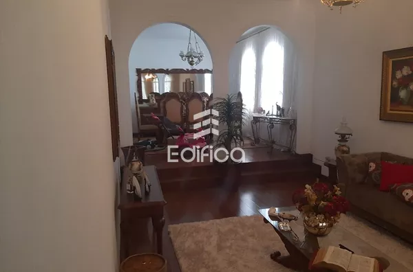 Casa à venda no centro