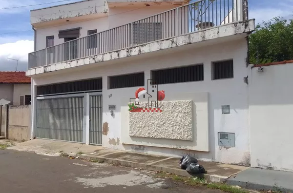 Sobrado para venda, 3 quarto(s),  Conjunto Residencial Frei Fidelis, Botucatu