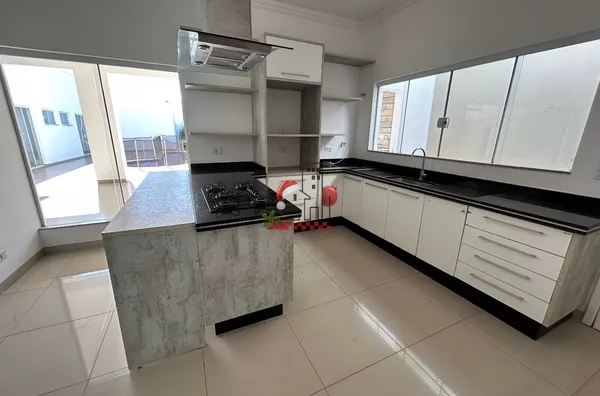 Casa em condomínio para venda