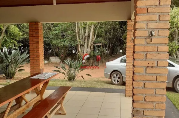 Casa à venda em condomínio 