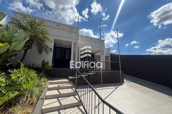 Casa para aluguel e venda comercial ou Residencial,  Centro, Paranavaí