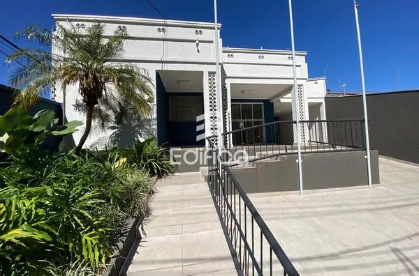 Casa para aluguel comercial ou Residencial,  Centro, Paranavaí