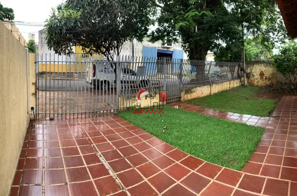 IMÓVEL À VENDA EM MARINGÁ