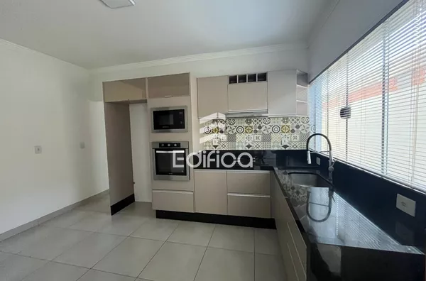 Casa para venda - Jardim das Nações