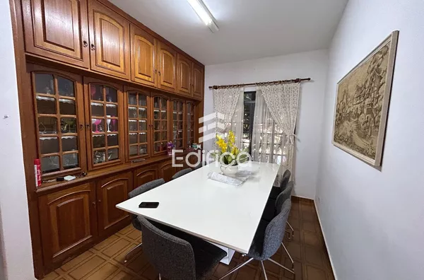 Casa comercial para aluguel- Centro