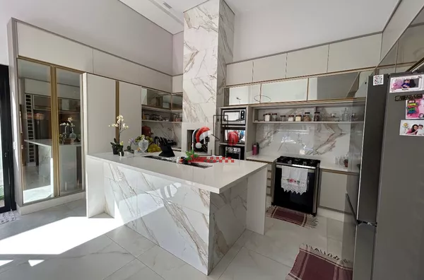 Casa em condomínio à venda