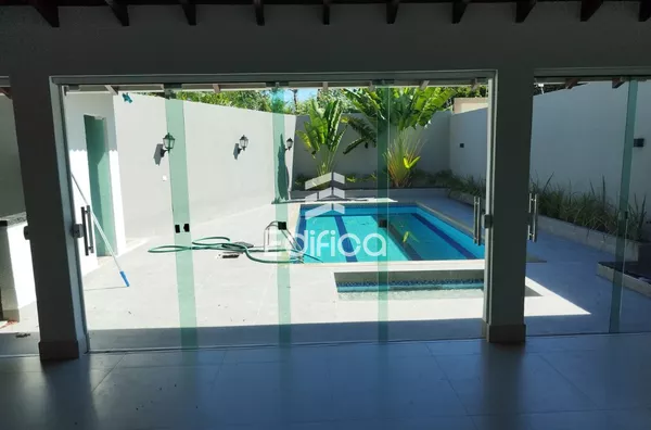 Sobrado para venda com  01 Suíte + 02 Quartos, Jardim Antigo Aeroporto, Paranavaí