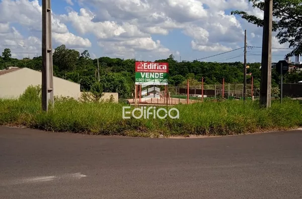 Terreno para venda com 300m²