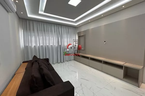 CASA À VENDA EM CONDOMÍNIO