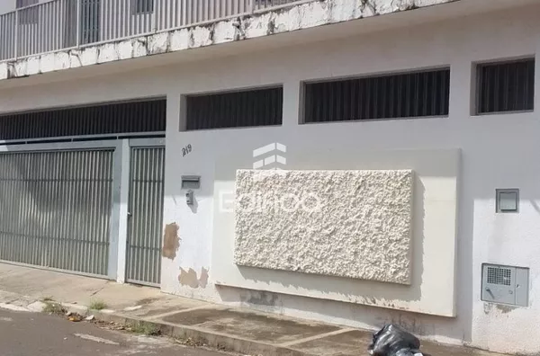 Sobrado para venda, 3 quarto(s),  Conjunto Residencial Frei Fidelis, Botucatu