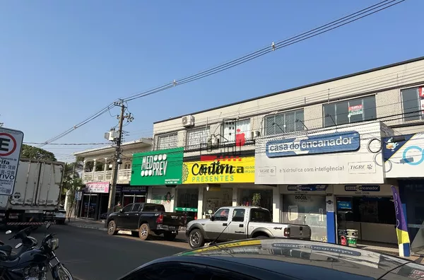 Sala comercial em andar para aluguel, no centro , Paranavaí