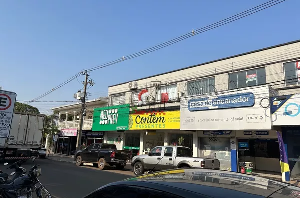 Sala comercial em andar para aluguel, no centro , Paranavaí