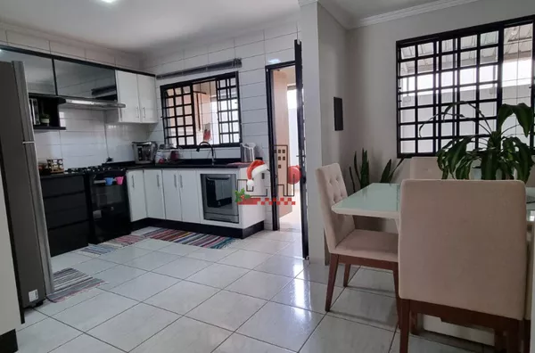 Casa para venda- Jardim América, Paranavaí