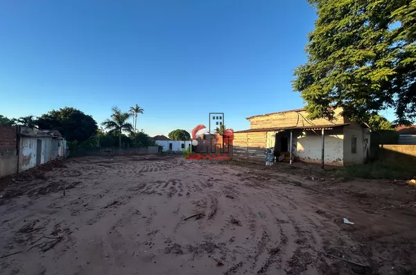 Terreno à venda- Centro da cidade