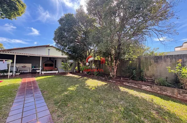 Casa à venda- Centro 