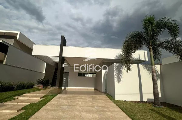 Casa à venda em condomínio  