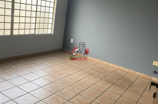 SALAS COMERCIAIS - CENTRO - SOBRELOJA